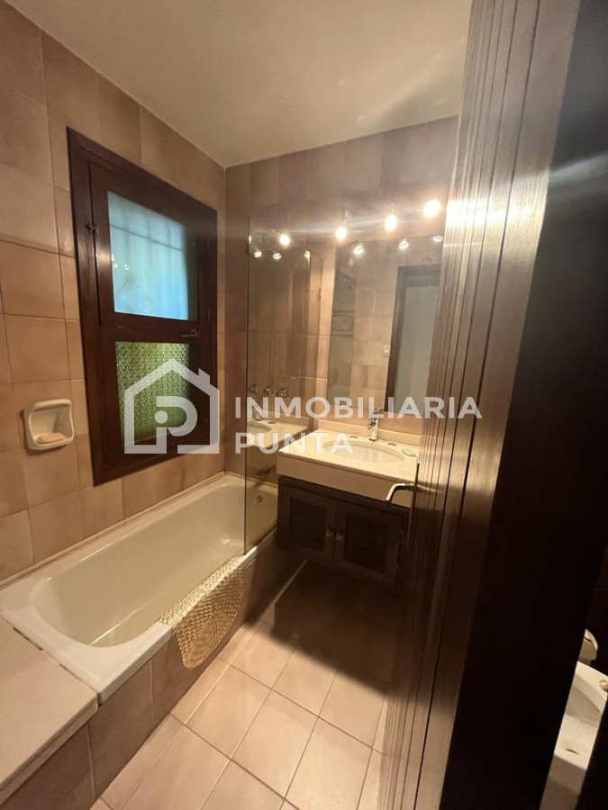 https://ri.com.uy/f/262/1/1200/0/0/0/0bc5e39183d5ae892d4b910ab69e3cc6.jpg