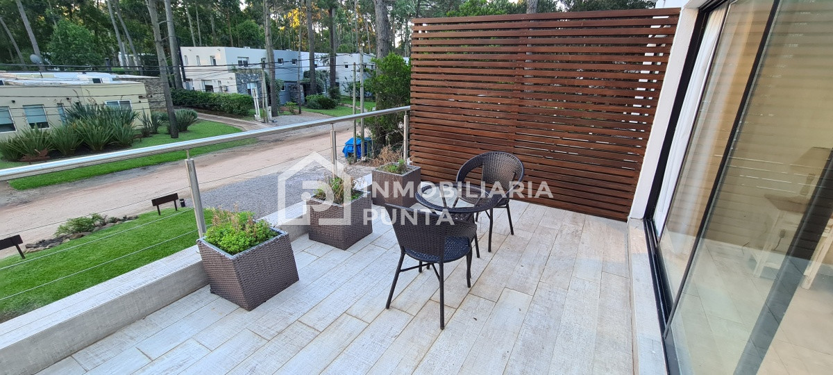 https://ri.com.uy/f/262/1/1200/0/0/0/413c345228cfc2dbacbfd0048297263f.jpg