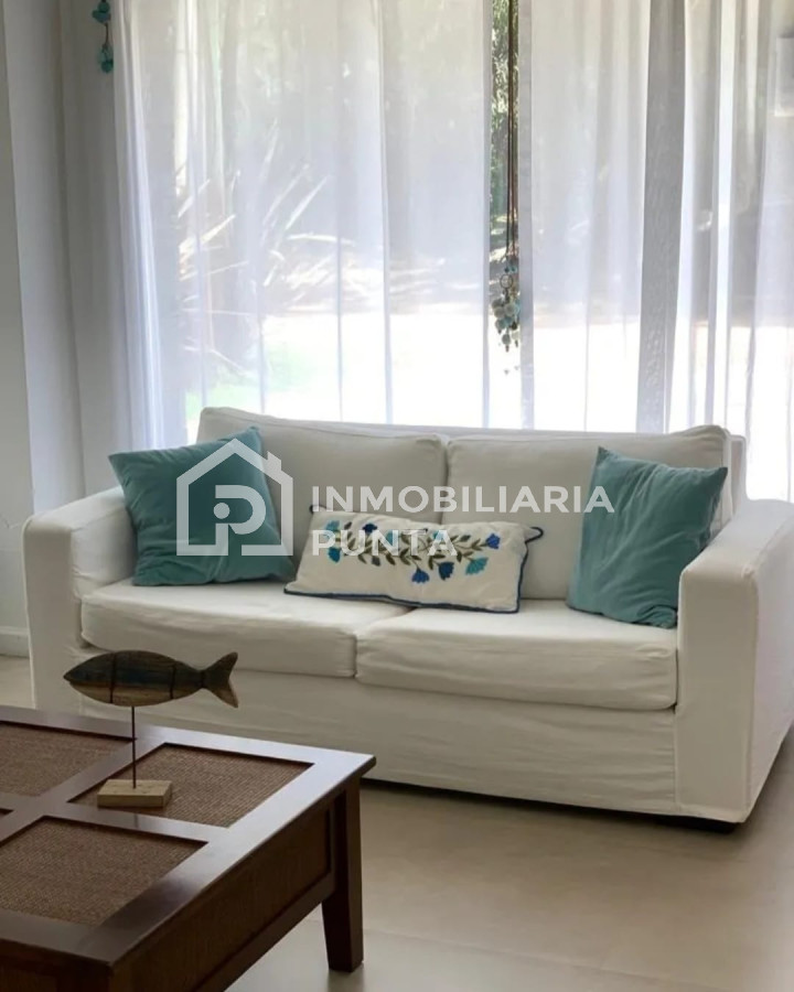 https://ri.com.uy/f/262/1/1200/0/0/0/43e4a2aaa11ae9e5bbe113395054fb99.jpg