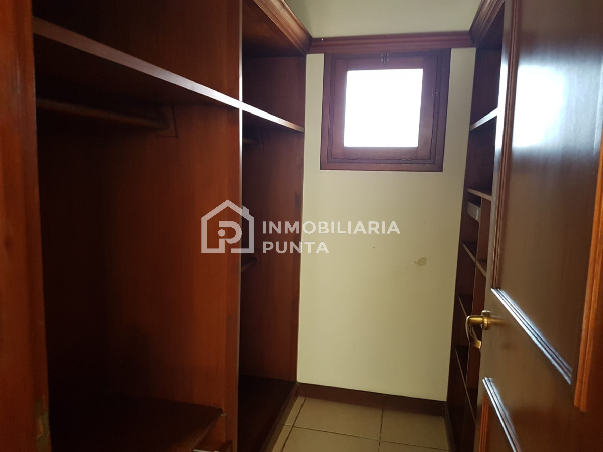 https://ri.com.uy/f/262/1/1200/0/0/0/5776668a9adeef1cb76c721d1e754f92.jpg