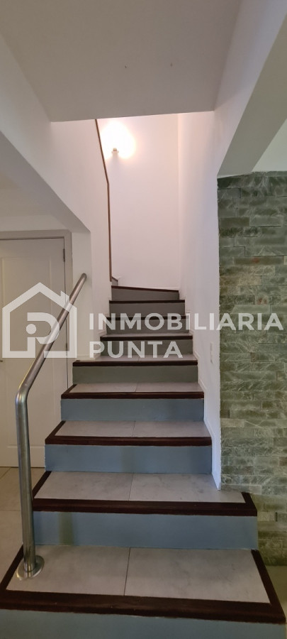 https://ri.com.uy/f/262/1/1200/0/0/0/667f5df5917db1e6bb710abf0d9612d4.jpg