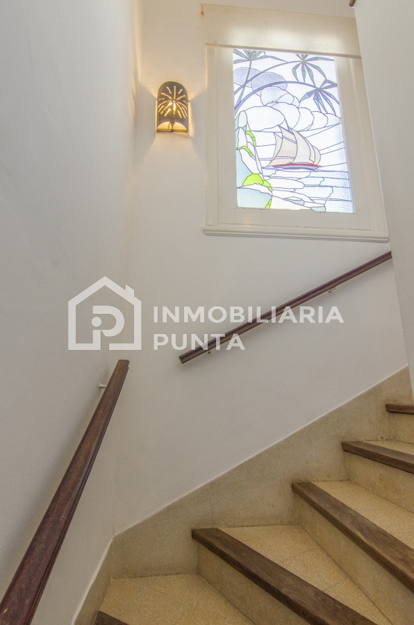 https://ri.com.uy/f/262/1/1200/0/0/0/6e122e577f512c5517e023f5311f7259.jpg