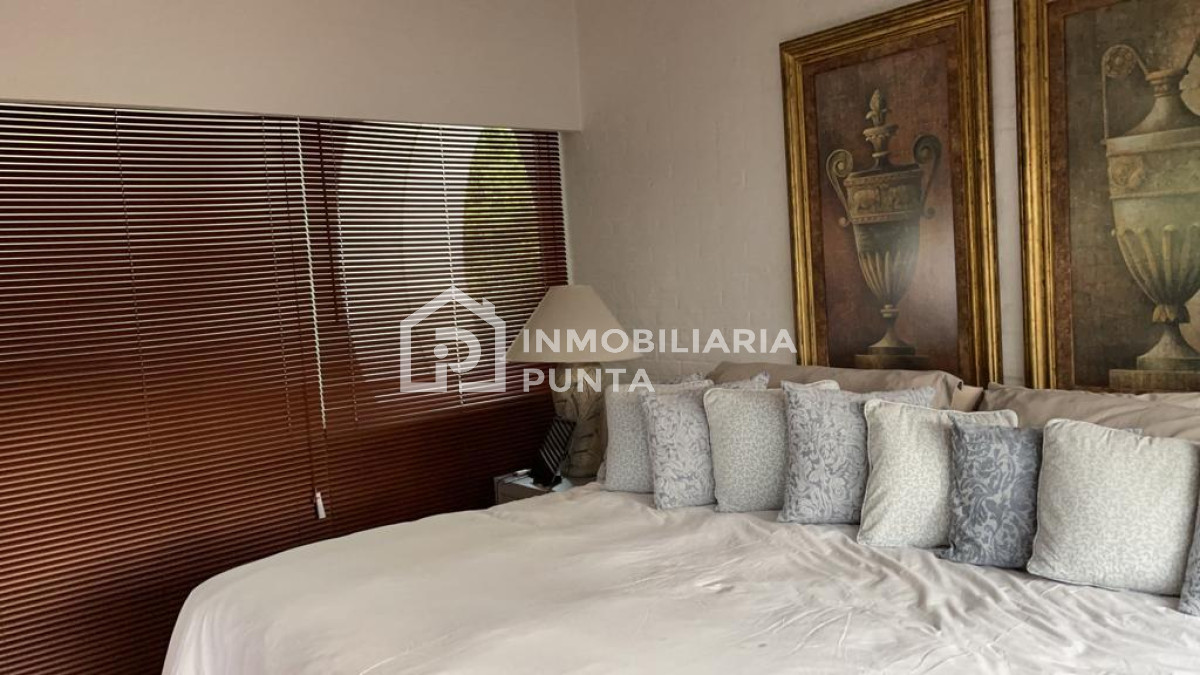 https://ri.com.uy/f/262/1/1200/0/0/0/8e8efeea0688fc8635597ec038318b78.jpg
