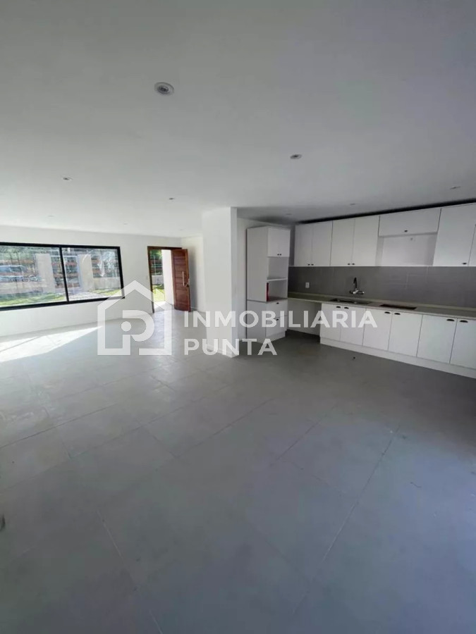 https://ri.com.uy/f/262/1/1200/0/0/0/9ea8aa5885373c5102be4192f2230ad6.jpg