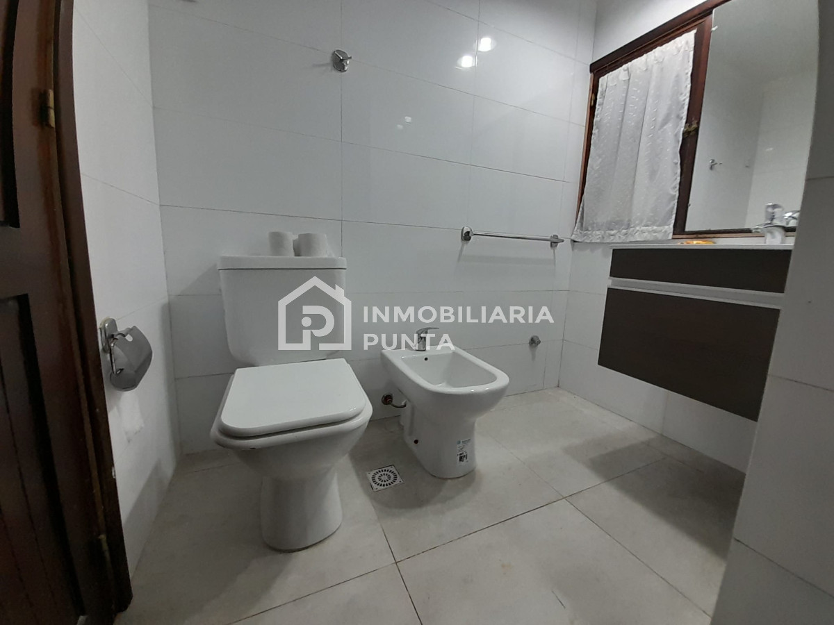 https://ri.com.uy/f/262/1/1200/0/0/0/a5b96431f6ce40e5eba488898486353d.jpg