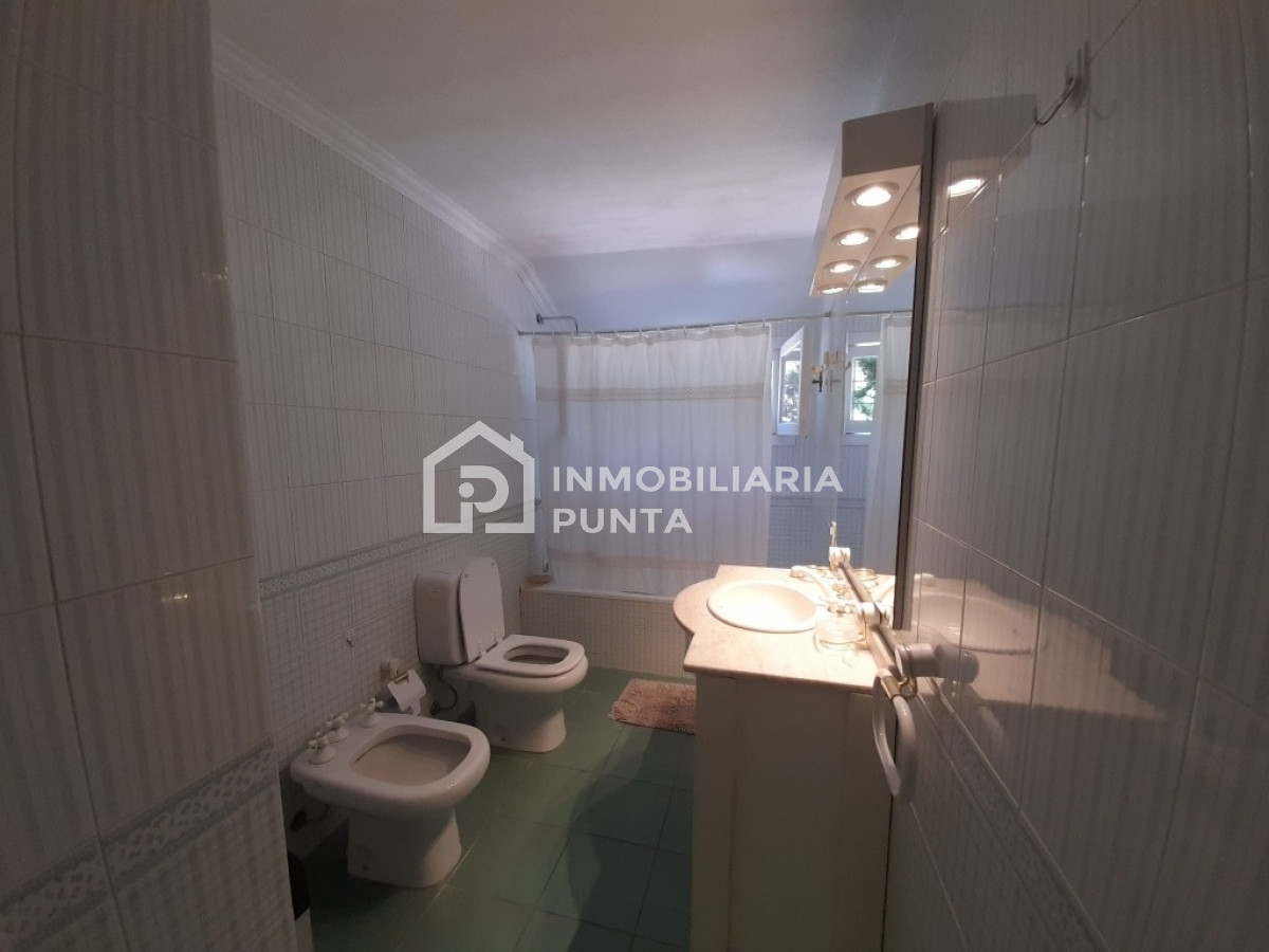 https://ri.com.uy/f/262/1/1200/0/0/0/c9fe76287a40d3c7dc72434c32d81549.jpg