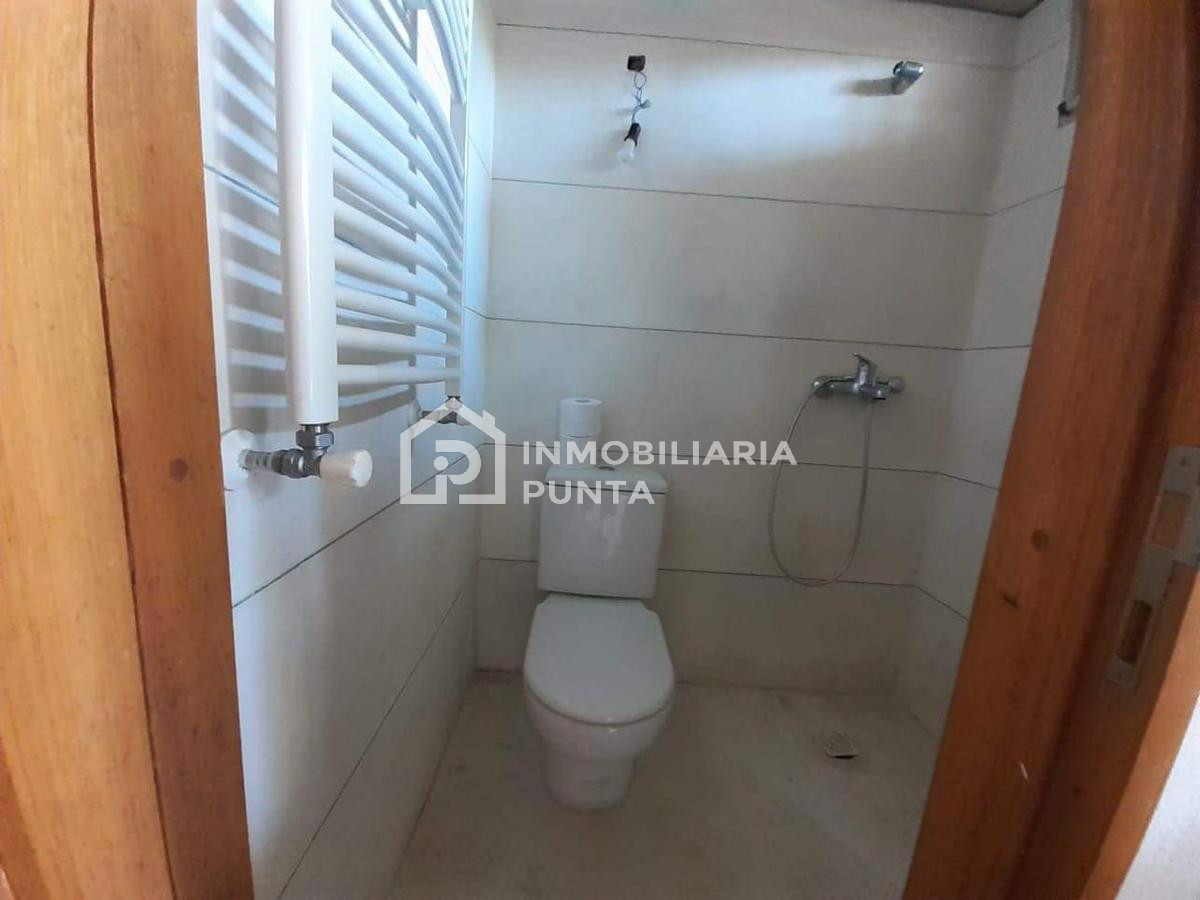 https://ri.com.uy/f/262/1/1200/0/0/0/cae791c51d14f658c92880cdd248ba6f.jpg