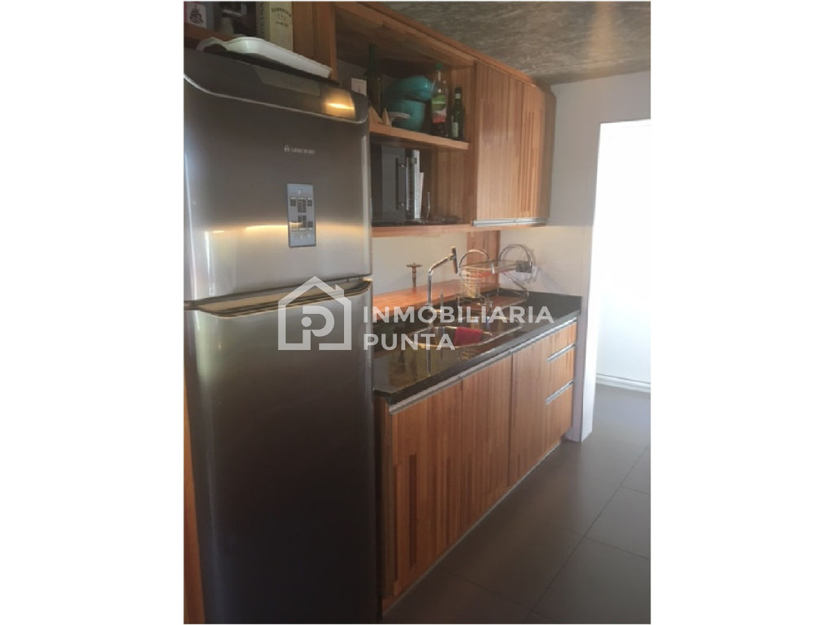 https://ri.com.uy/f/262/1/1200/0/0/0/d900adc9670c9c4314d2fa59d8525dd2.jpg