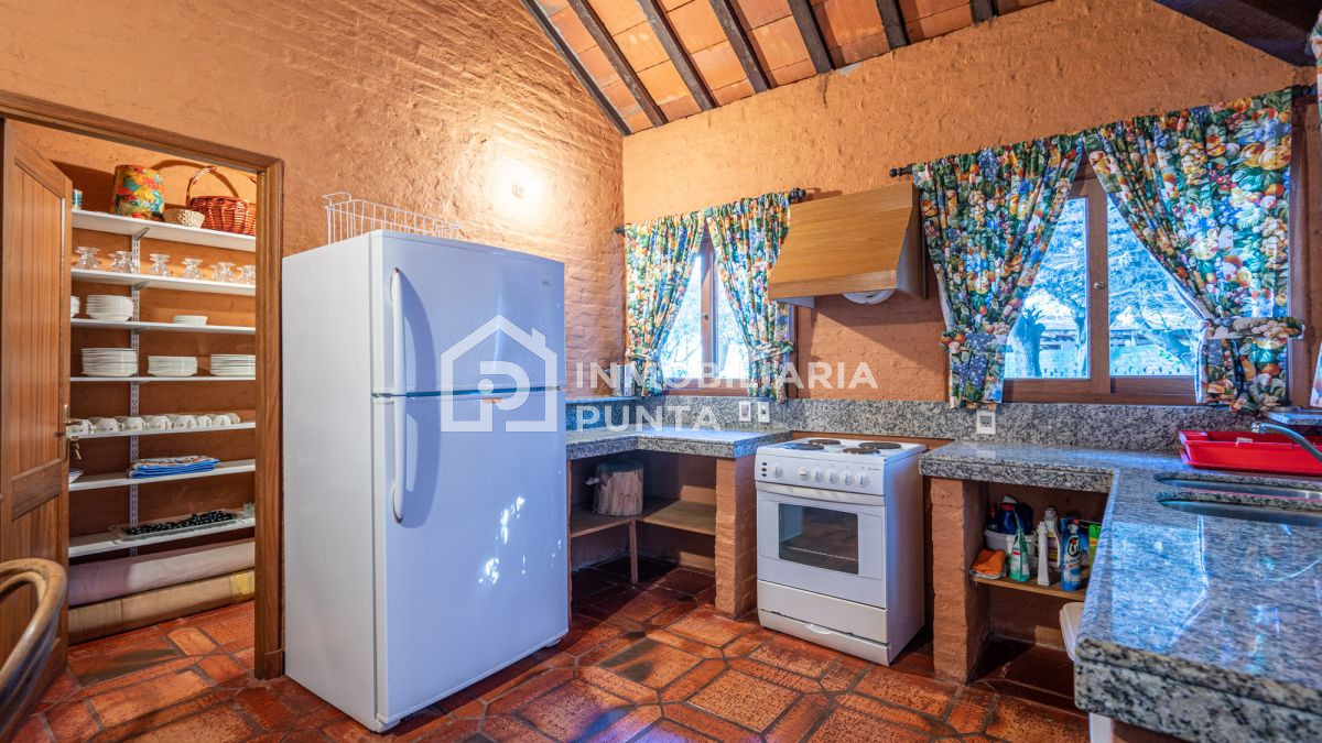 https://ri.com.uy/f/262/1/1200/0/0/0/e9f6b90cddf7ee929daa64659319d413.jpg