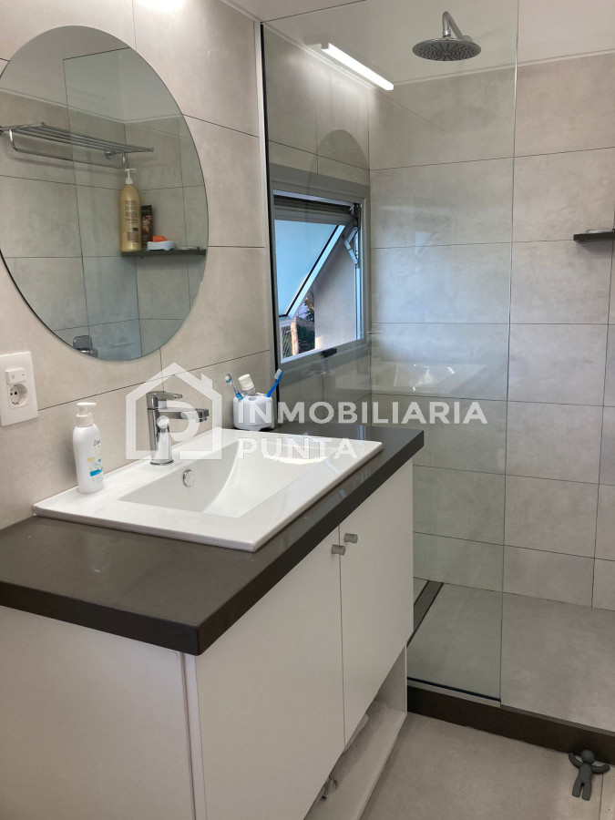 https://ri.com.uy/f/262/1/1200/0/0/0/fb2f2223b683eec5cb8a6f11c0350e6a.jpg