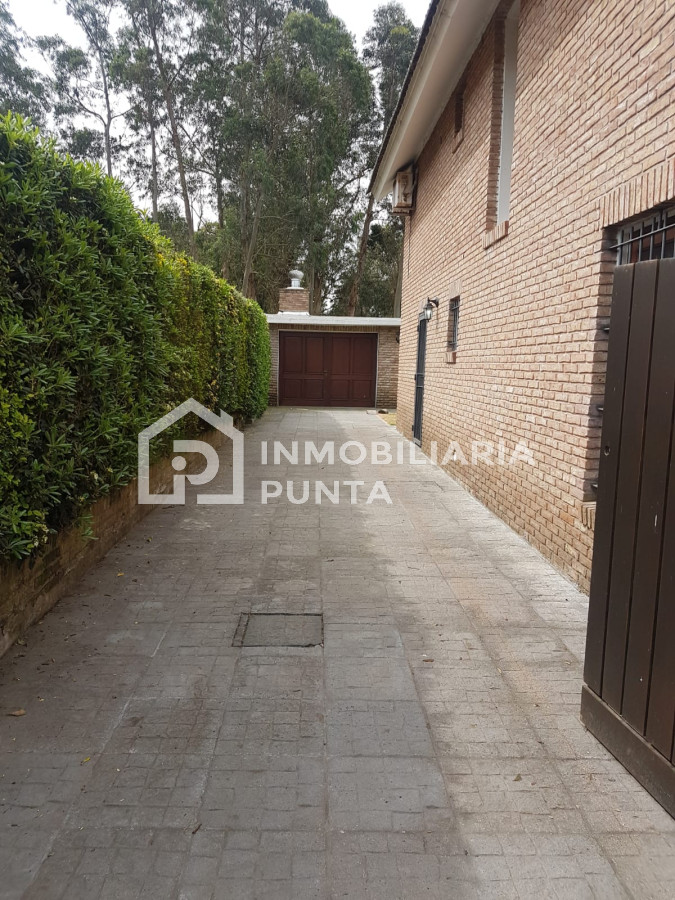 https://ri.com.uy/f/262/1/1200/0/0/0/fdfd61e336cbad1c57c9c7b466301a37.jpg