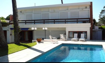 CASA EN PUNTA DEL ESTE