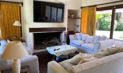 Venta y Alquiler  Casa de 3 dormitorios +piscina