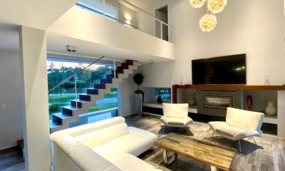 Venta Casa 3 Dormitorios en Design Village, Solanas