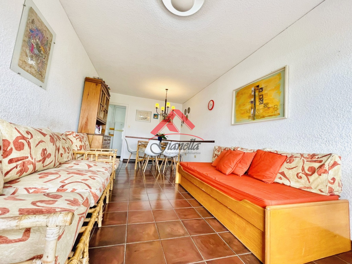 Apartamento ID.2236 - Apartamento de 2 Dormitorios en Aidy Grill a Pocos Metros de Playa Brava - Venta