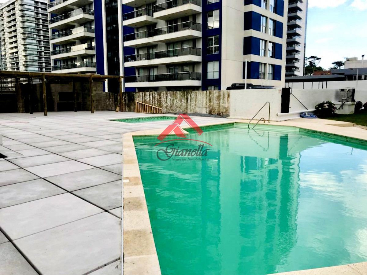 Apartamento ID.1957 - Alquiler de Moderno Apartamento de 1 Dormitorio a metros de Playa Brava, Punta del Este