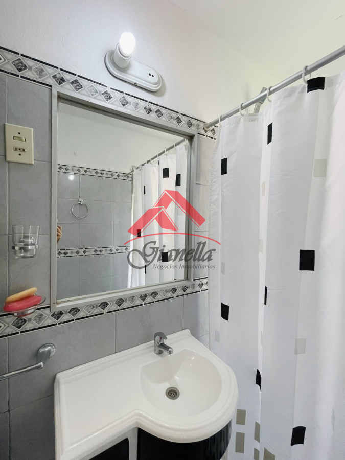 Apartamento ID.2236 - Apartamento de 2 Dormitorios en Aidy Grill a Pocos Metros de Playa Brava - Venta
