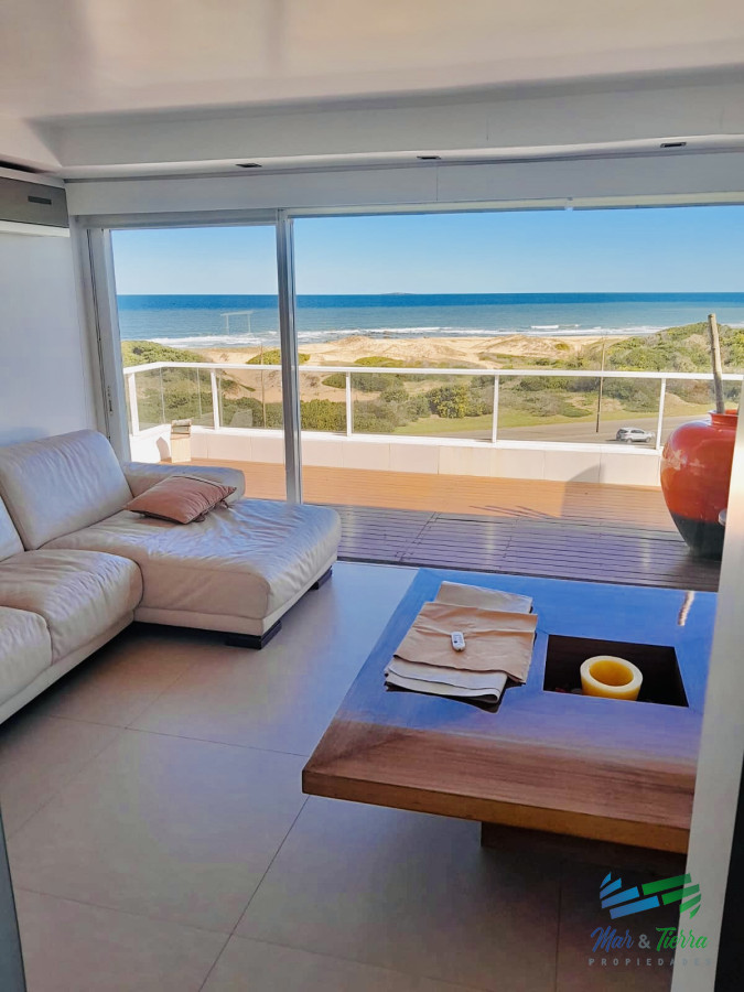 Apartamento ID.5322 - Maravilloso departamento penthouse de 4 suites con barbacoa propia sobre Playa Brava, Punta del Este