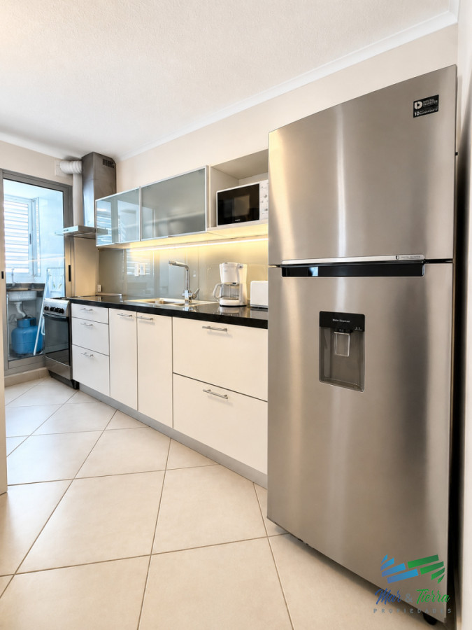 Apartamento ID.5819 - En venta apartamento 3 dormitorios con  muy buenos servicios, Roosevelt, Punta del Este.