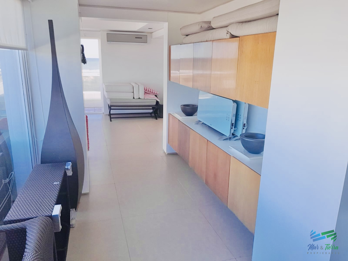 Apartamento ID.5322 - Maravilloso departamento penthouse de 4 suites con barbacoa propia sobre Playa Brava, Punta del Este