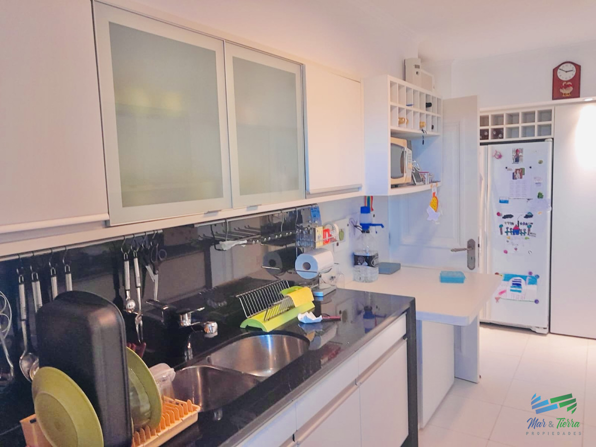 Apartamento ID.5322 - Maravilloso departamento penthouse de 4 suites con barbacoa propia sobre Playa Brava, Punta del Este