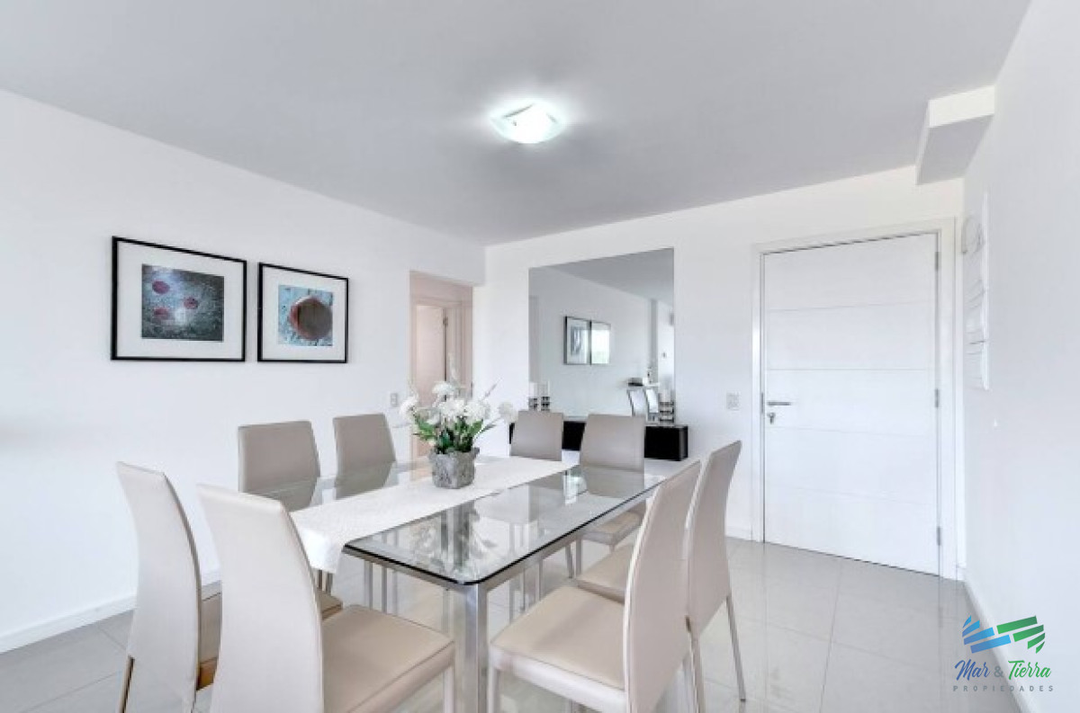 Apartamento ID.5595 - En venta Apartamento de 3 Dormitorios en Primera Linea Playa Brava, Rincon del Indio, Punta del Este