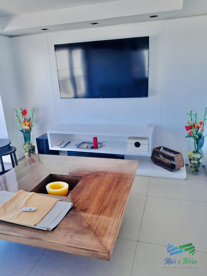 Apartamento ID.5322 - Maravilloso departamento penthouse de 4 suites con barbacoa propia sobre Playa Brava, Punta del Este