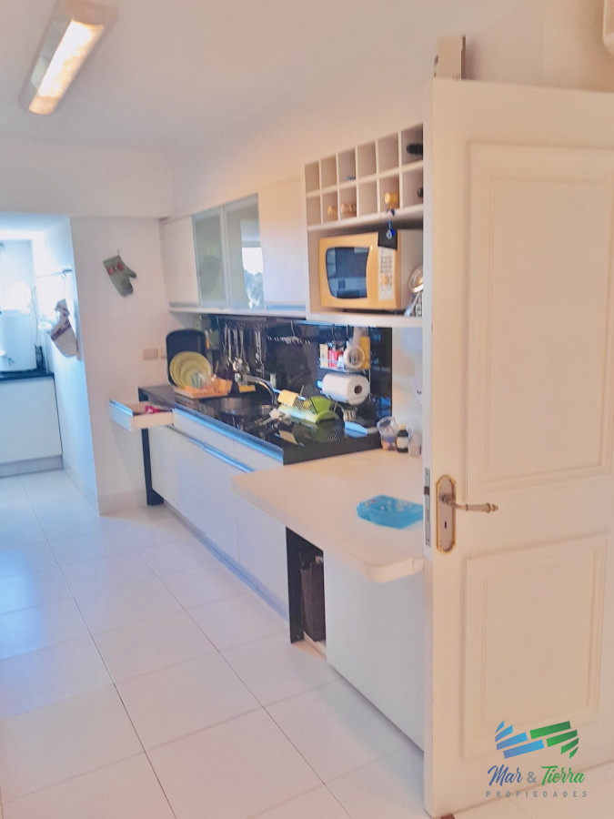 Apartamento ID.5322 - Maravilloso departamento penthouse de 4 suites con barbacoa propia sobre Playa Brava, Punta del Este