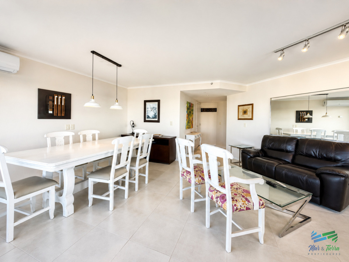 Apartamento ID.5819 - En venta apartamento 3 dormitorios con  muy buenos servicios, Roosevelt, Punta del Este.