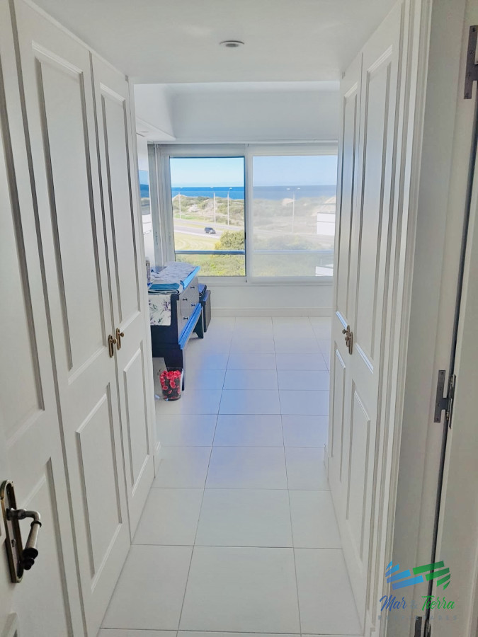 Apartamento ID.5322 - Maravilloso departamento penthouse de 4 suites con barbacoa propia sobre Playa Brava, Punta del Este