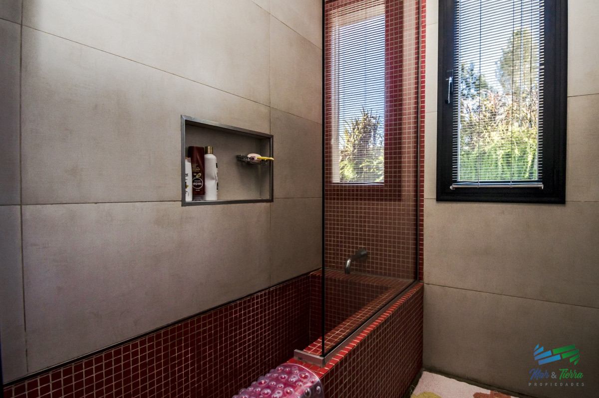 Casa ID.5010 - Excelente Casa de 3 Dormitorios en Barrio Privado, La Arbolada - Punta del Este, Venta y Alquiler Anual