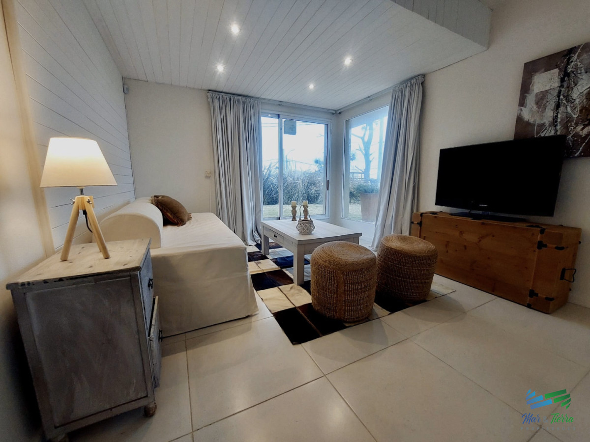 Casa ID.5223 - Excelente Casa de 6 Dormitorios y Piscina en Montoya, La Barra