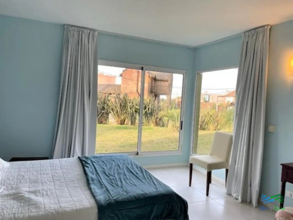 Casa ID.5223 - Excelente Casa de 6 Dormitorios y Piscina en Montoya, La Barra