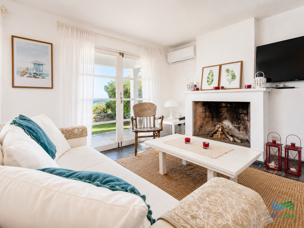 Casa ID.5225 - En venta Casa de 4 Dormitorios con Piscina en Montoya, La Barra