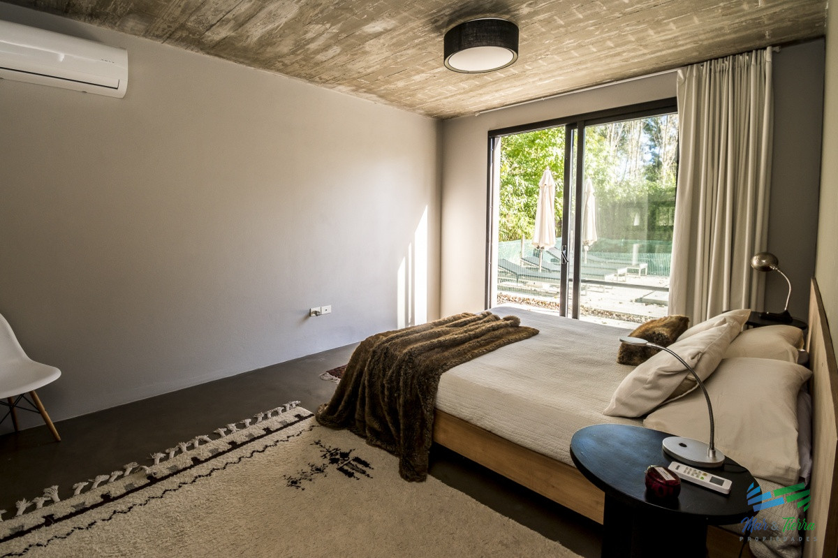 Casa ID.5010 - Excelente Casa de 3 Dormitorios en Barrio Privado, La Arbolada - Punta del Este, Venta y Alquiler Anual
