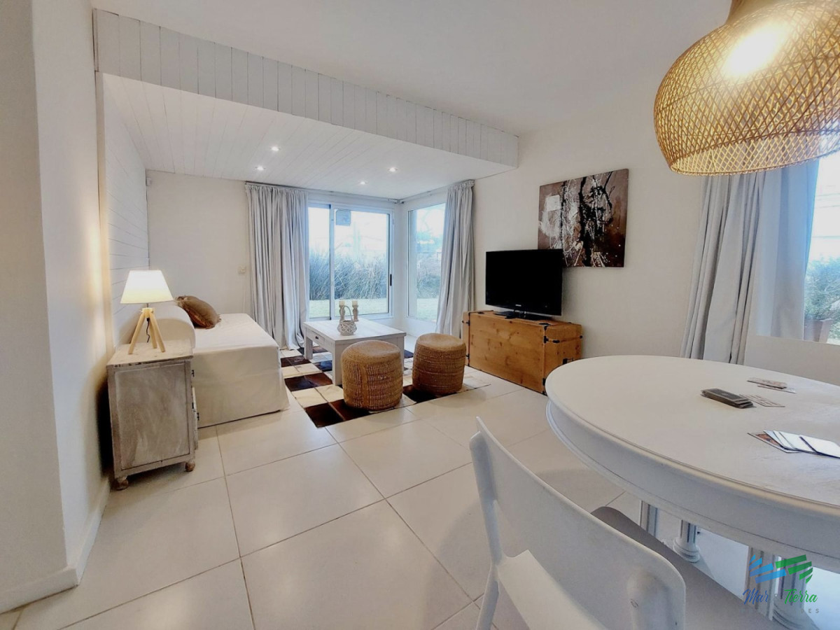 Casa ID.5223 - Excelente Casa de 6 Dormitorios y Piscina en Montoya, La Barra