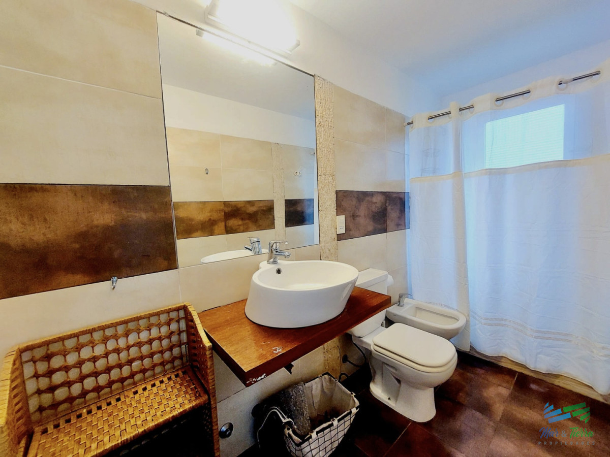 Casa ID.5223 - Excelente Casa de 6 Dormitorios y Piscina en Montoya, La Barra