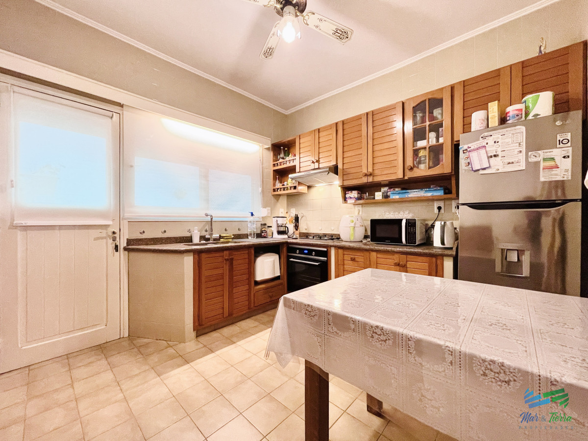 Casa ID.5233 - En Venta! Casa PH de 3 Dormitorios, Parrillero y Garage, en Maldonado, cerca de todo