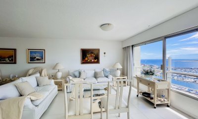 Apartamento de 4 Dormitorios con Vista al Mar - Península de Punta del Este, Venta y Alquiler - Ref : EQP5669