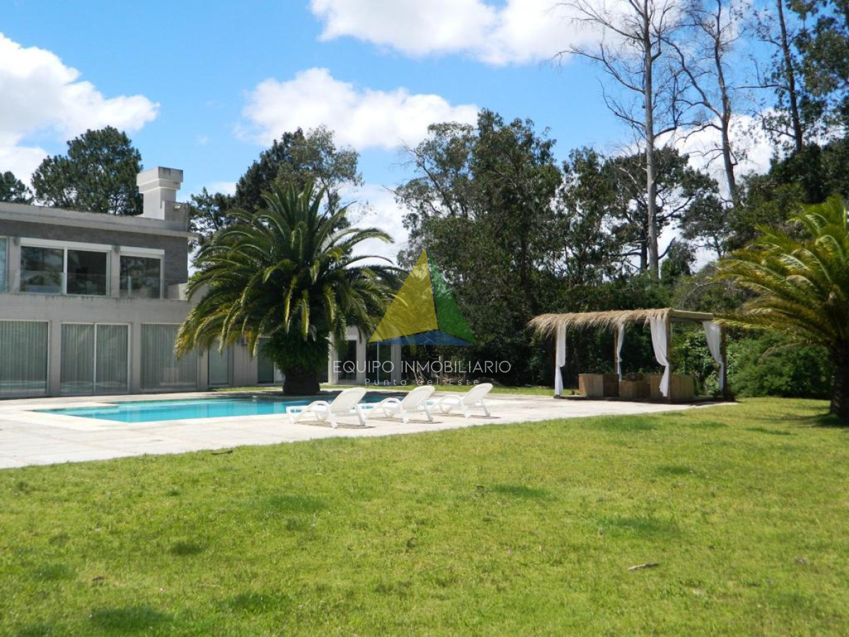 Beverly Hills - GoPunta - Portal Inmobiliario de Punta del Este - Maldonado