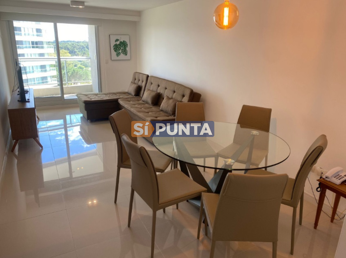 Venta de apartamento con parrillero propio de un dormitorio en edificio Look Brava a pasos del Mar - SPT10181A