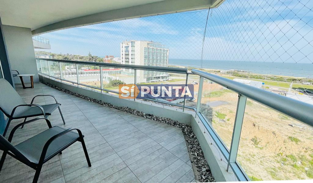 Apartamento de 3 Dormitorios con Parrillero en playa Brava, Punta del Este - Alquiler Temporario - SPT10007A
