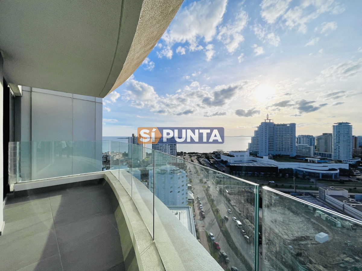 Apartamento de 2 Dormitorios en Alquiler Anual a pasos de Playas Mansa y Brava - SPT12389A