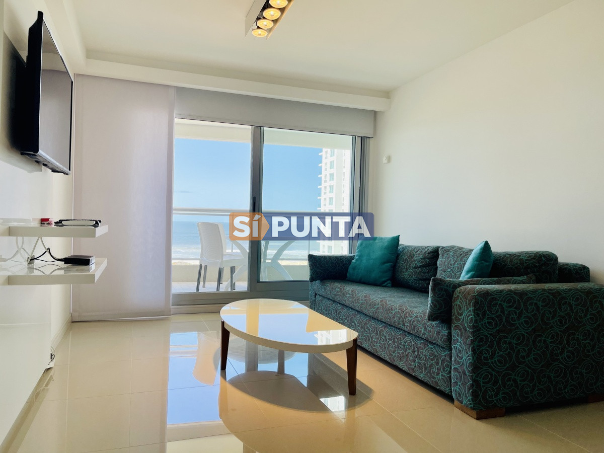 Alquiler temporario de apartamento de dos dormitorios con dos baños en Playa Brava - SPT7375A