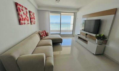 Alquiler temporario de Apartamento de 2 Dormitorios con Parrillero en torre Premium, Playa Brava