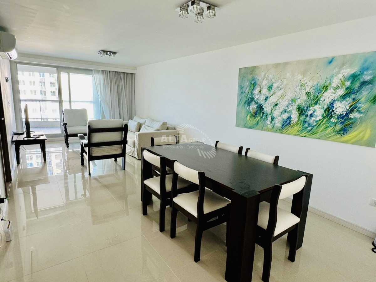 Apartamento ID.6404 - Apartamento en alquiler temporal de 3 dormitorios más dependencia de servicio en Playa Brava