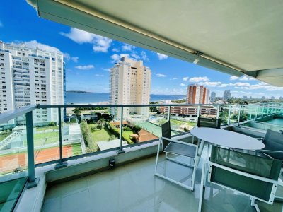 Apartamento en alquiler anual en Playa Mansa, Punta del Este - Venta y Alquiler Anual