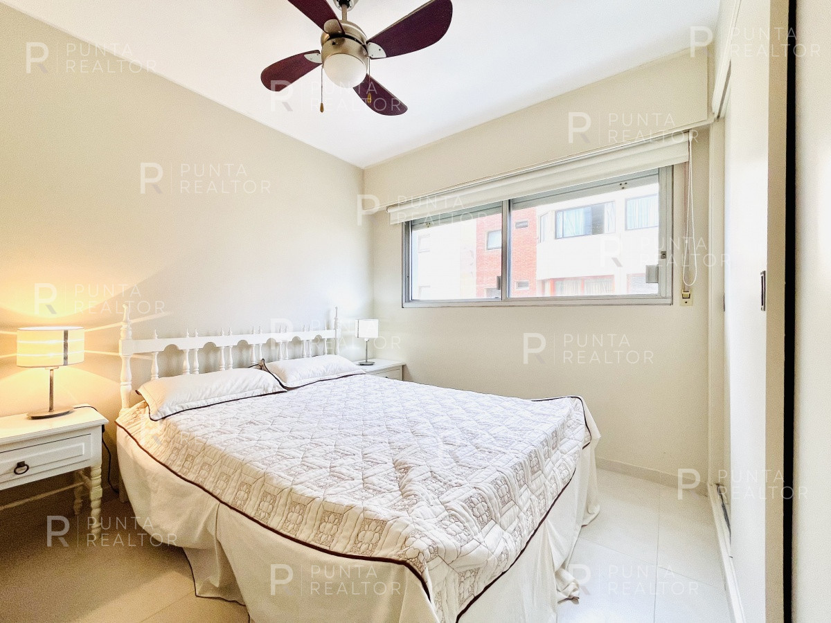 Apartamento ID.1589 - Excelente Apartamento de 1 Dormitorio en Punta Península, Punta del Este