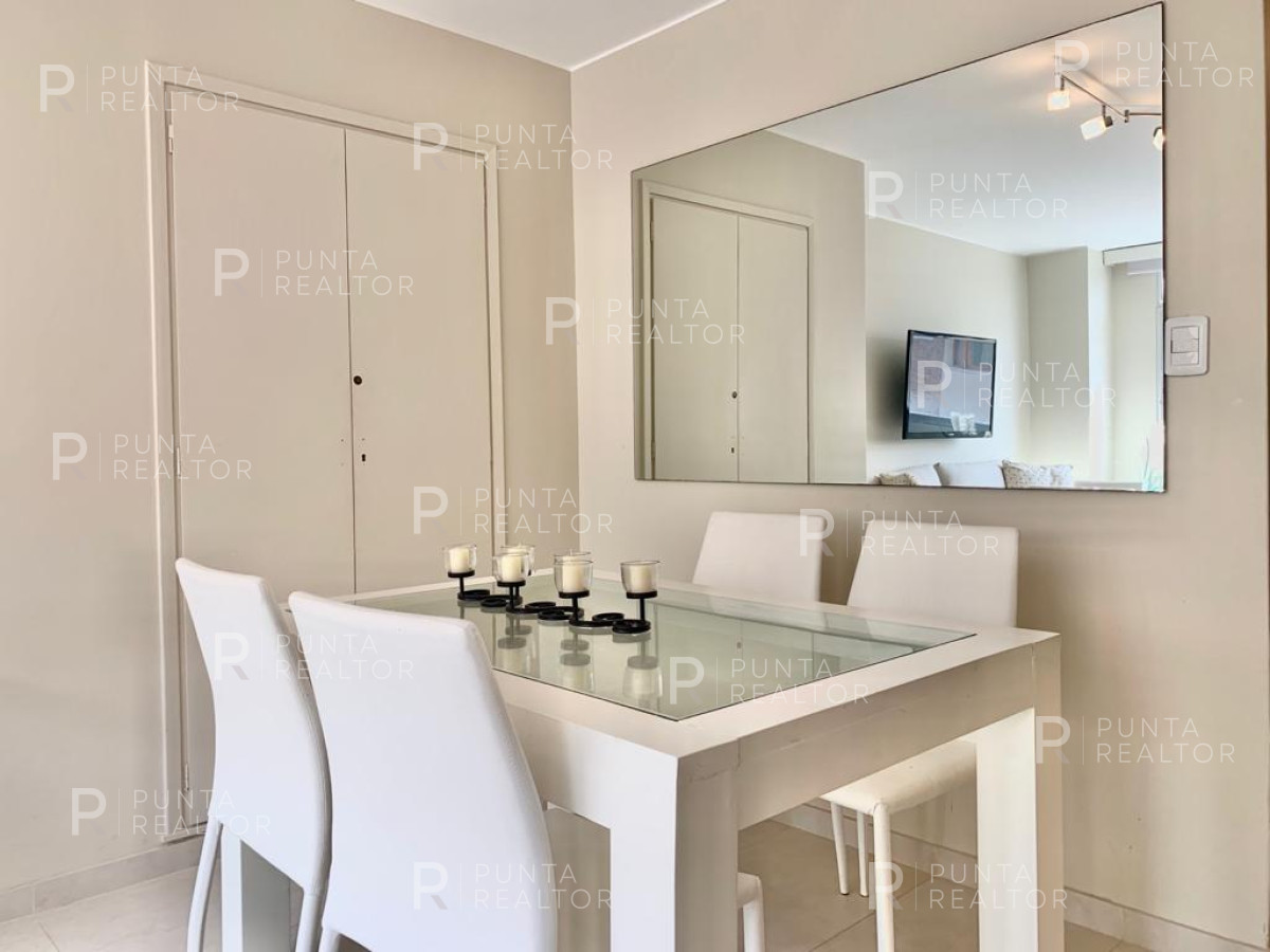 Apartamento ID.1589 - Excelente Apartamento de 1 Dormitorio en Punta Península, Punta del Este
