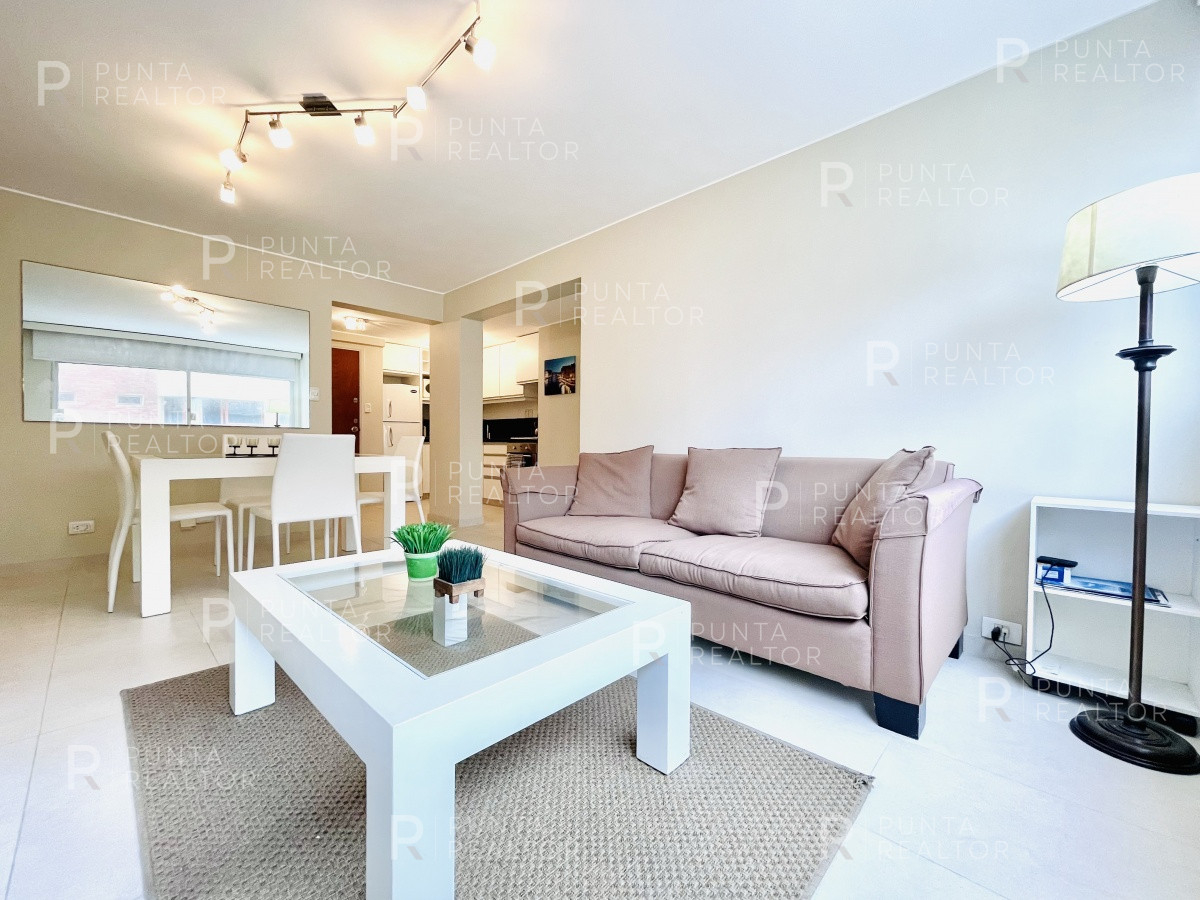 Apartamento ID.1589 - Excelente Apartamento de 1 Dormitorio en Punta Península, Punta del Este